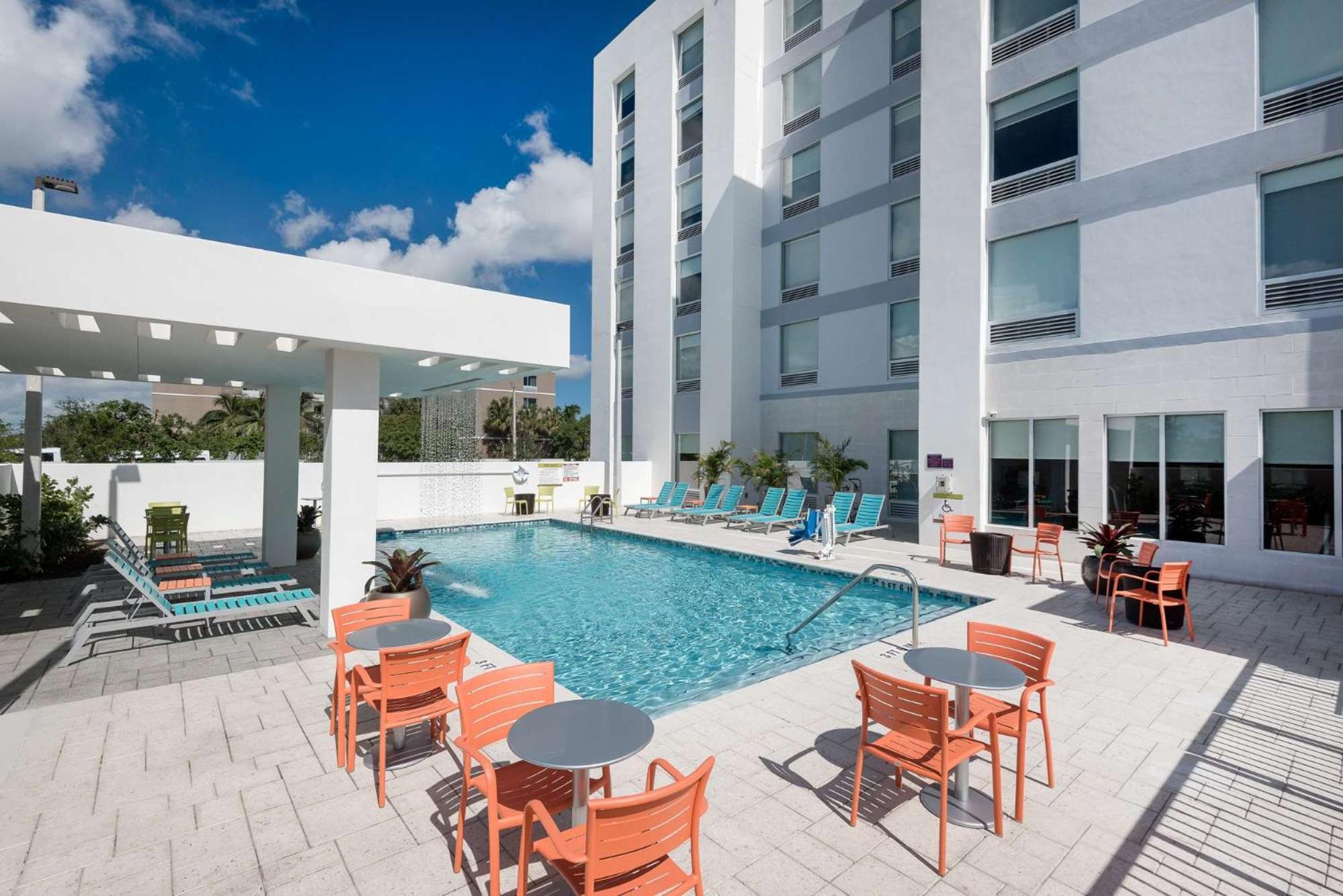 Home2 Suites By Hilton Ft. Lauderdale Airport-Cruise Port Dania Beach Exterior foto